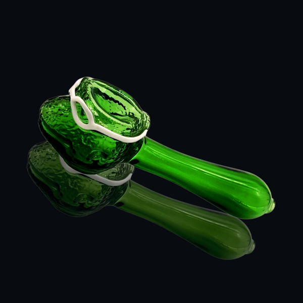 4.5" CHARACTER GLASS HAND PIPE front side 