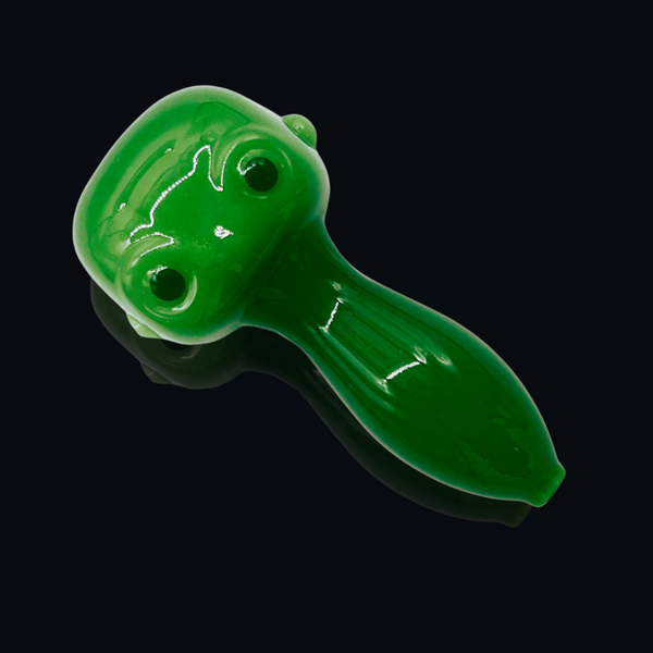 4.5" CHARACTER GLASS HAND PIPE front side