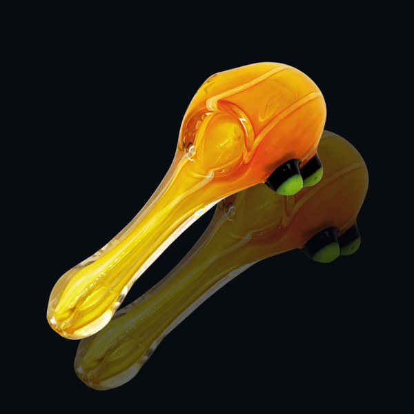 &nbsp;5" Vibrant Yellow Glass Hand Pipe, a stylish and durable smoking accessory designed for an elevated smoking experience.