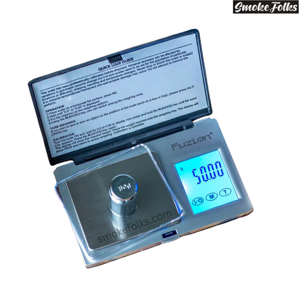 Fuzion BW-500 Professional Digital Scale front side image show cover and on screen 