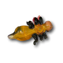 Load image into Gallery viewer, Introducing the Honey Bee Glass Hand Pipe – a buzzing testament to creativity, craftsmanship, and the joy of smoking. This hand pipe is not just a smoking accessory; it&#39;s a piece of functional art that adds a touch of nature-inspired charm to your smoking experience.
