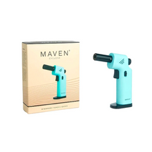 Cargar imagen en el visor de la galería, Introducing the latest sensation – the MAVEN Cyclone Tornado Premium Handheld Angled Single Jet Table Torch. A true game-changer, this torch combines elegance, power, and versatility, making it the perfect choice for aficionados who demand nothing but the best.
