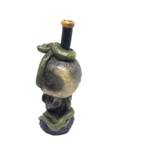 Cargar imagen en el visor de la galería, Resin Pipe - Snake Skull n/a 
